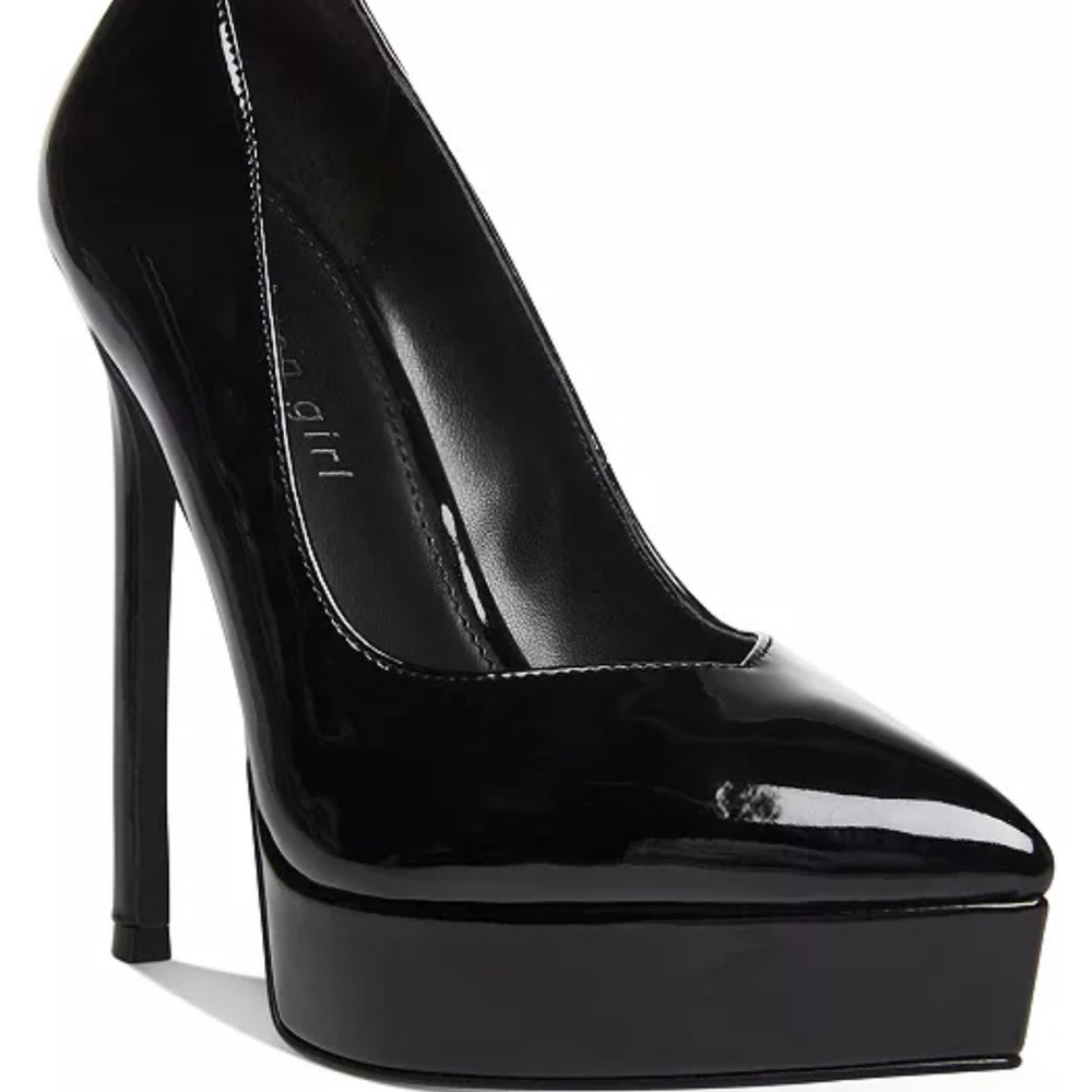 Madden Girl
Lidia Platform Pumps